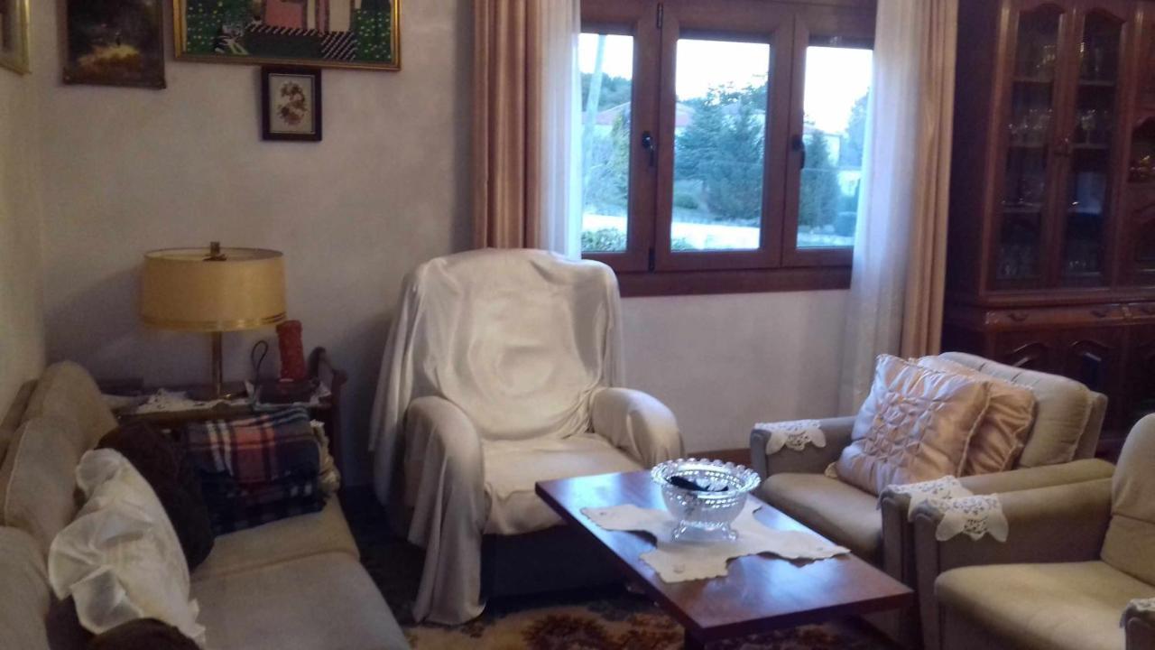 Villa Con Piscina En Panton Ribeira Sacra Galicia Ideal Para Familias Chambre photo